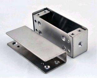 Монтажный уголок U-tex UBK-600 металлический для замков UB-100/200/300 15174FORS фото
