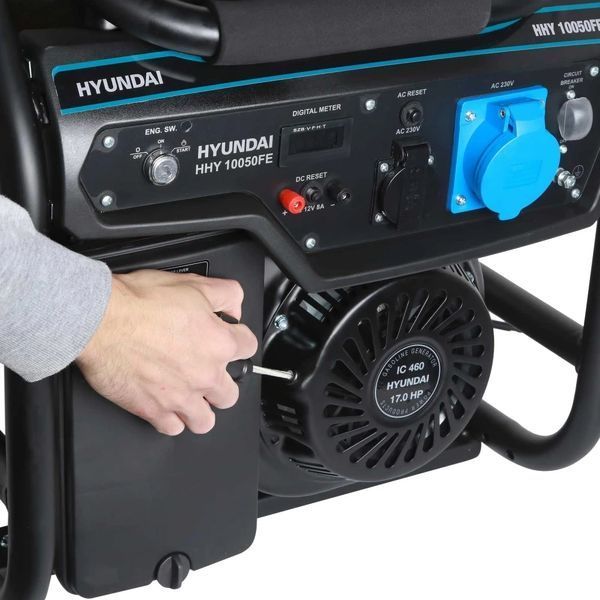 Генератор бензиновый Hyundai HHY 10050FE 99-10035685VIAT фото